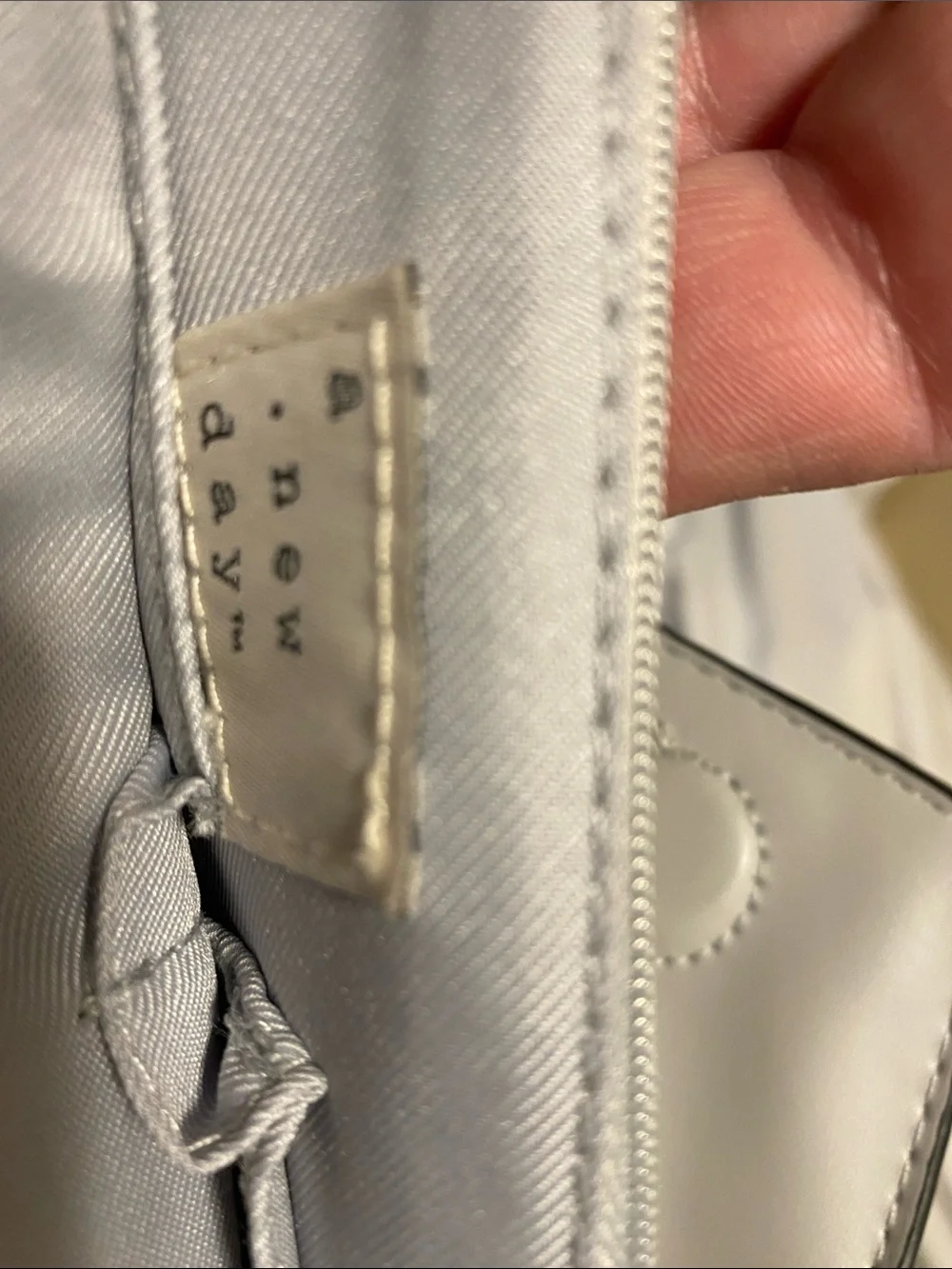 Classic Structured Satchel Bag in Light Gray